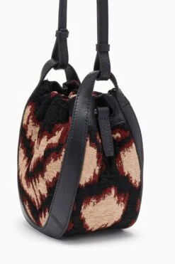 ULLA JOHNSON Lee Pouch - Obsidian -Ulla Johnson FA231123 LEEPOUCH GEOJACQUARD c r web