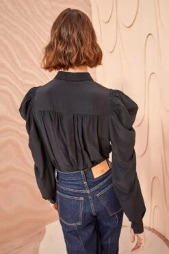 ULLA JOHNSON Dari Blouse - Noir 8 ULLA JOHNSON Dari Blouse - Noir -Ulla Johnson ULLA JOHNSON Dara Blouse NOIR 04