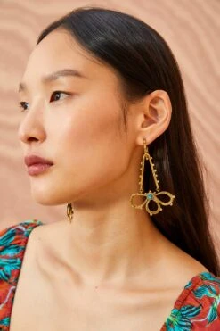 ULLA JOHNSON Hammered Chain Hoop Flower Drop Earring - Turquoise