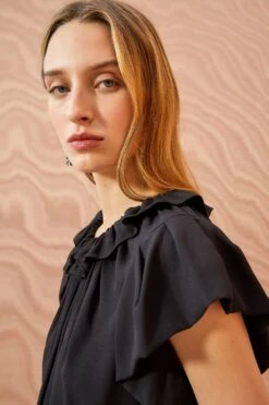 ULLA JOHNSON Monika Top - Noir 7 ULLA JOHNSON Monika Top - Noir -Ulla Johnson ULLA JOHNSON Monika Top NOIR 02 ALT